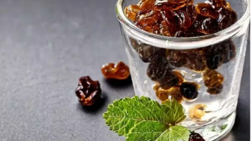 6 Advantages Of Drinking Raisin Water on an Empty Stomach For Diabetes Management