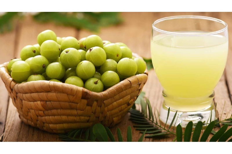 How Amla Juice Can Help You Lose Weight This Summer And Stay Fit