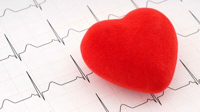 Less Than 7 Hours of Sleep Raises Bad Cholesterol Levels and the Risk of Dying From a Heart Attack