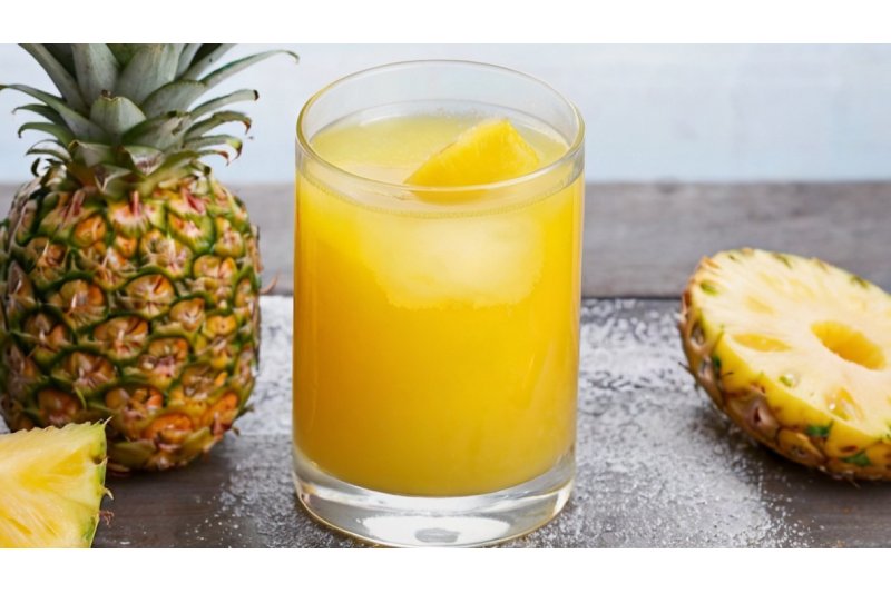 Pineapple Juice Has 5 Unexpected Benefits For Skin, Hair, and Overall Health