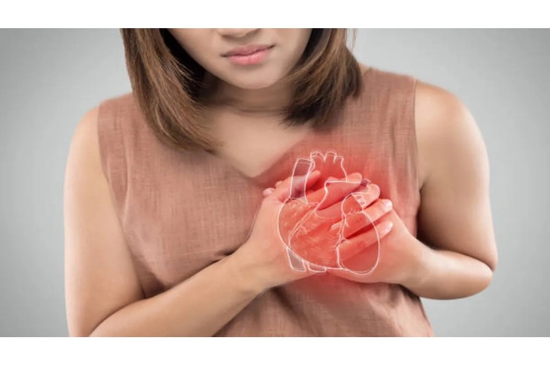 Women’s Heart Attack Symptoms: Fatigue, Cold Sweats, Chest Pain, and More