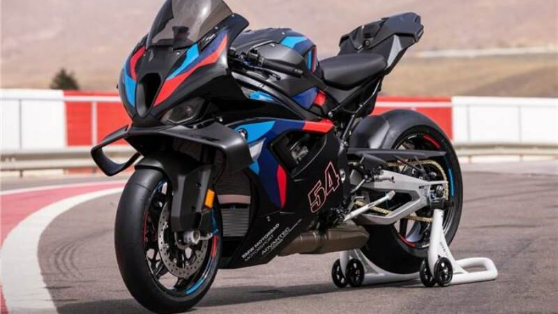 2025 BMW M 1000 RR and S 1000 RR Range Unveiled with Winglets and More Power