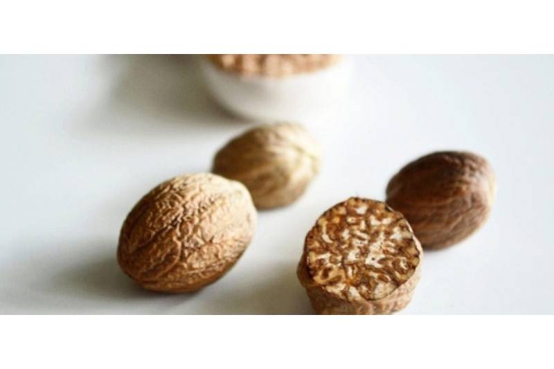 5 Benefits of Including Nutmeg in Your Winter Diet