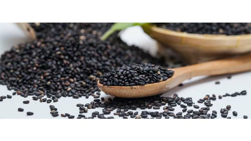 5 Black Seeds that Support Healthy Hair, Glowing Skin, and Better Digestion