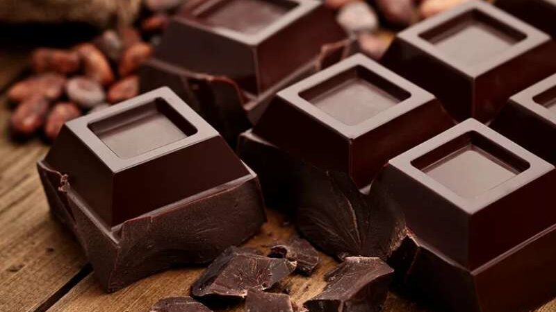 5 Health Benefits Of Dark Chocolate That Can Improve Women’s Health