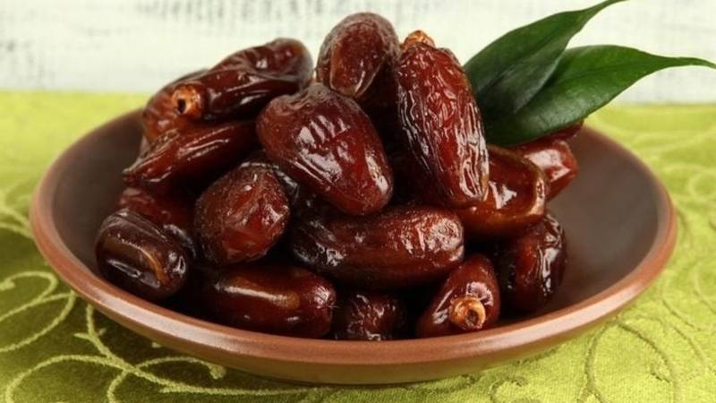 5 Incredible Advantages Of Wintertime Eating Soaked Dates On An Empty Stomach