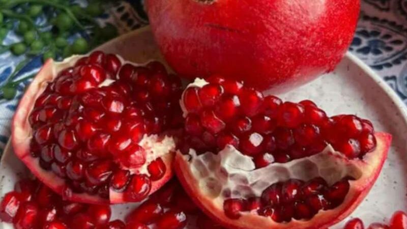 5 Pomegranate Eating Mistakes You Should Never Make