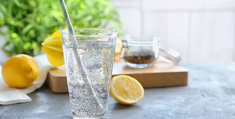 7 Harmful Side Effects of Mixing Chia Seeds with Lemon Water