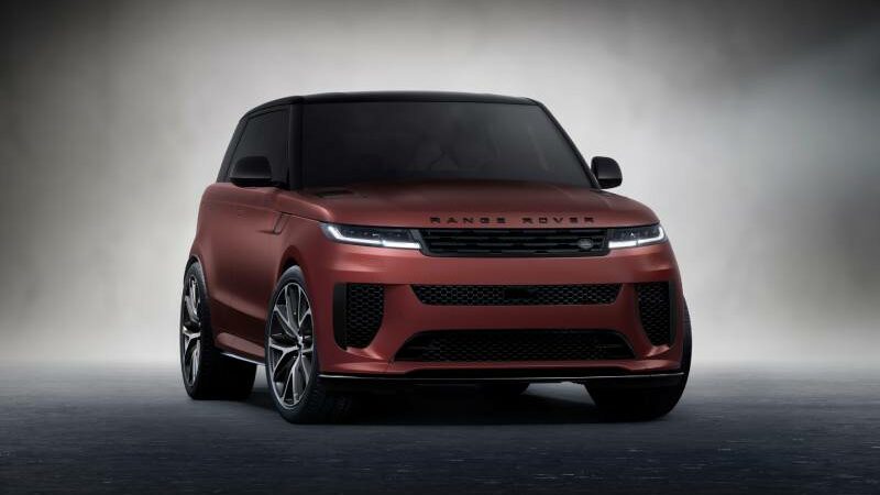 Made-in-India 2025 Range Rover Sport Introduced at 1.45 Crore